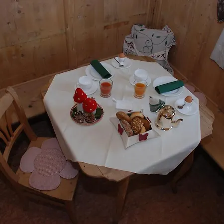 Hotel apartamentowy Piccolohotel Tempele San Candido